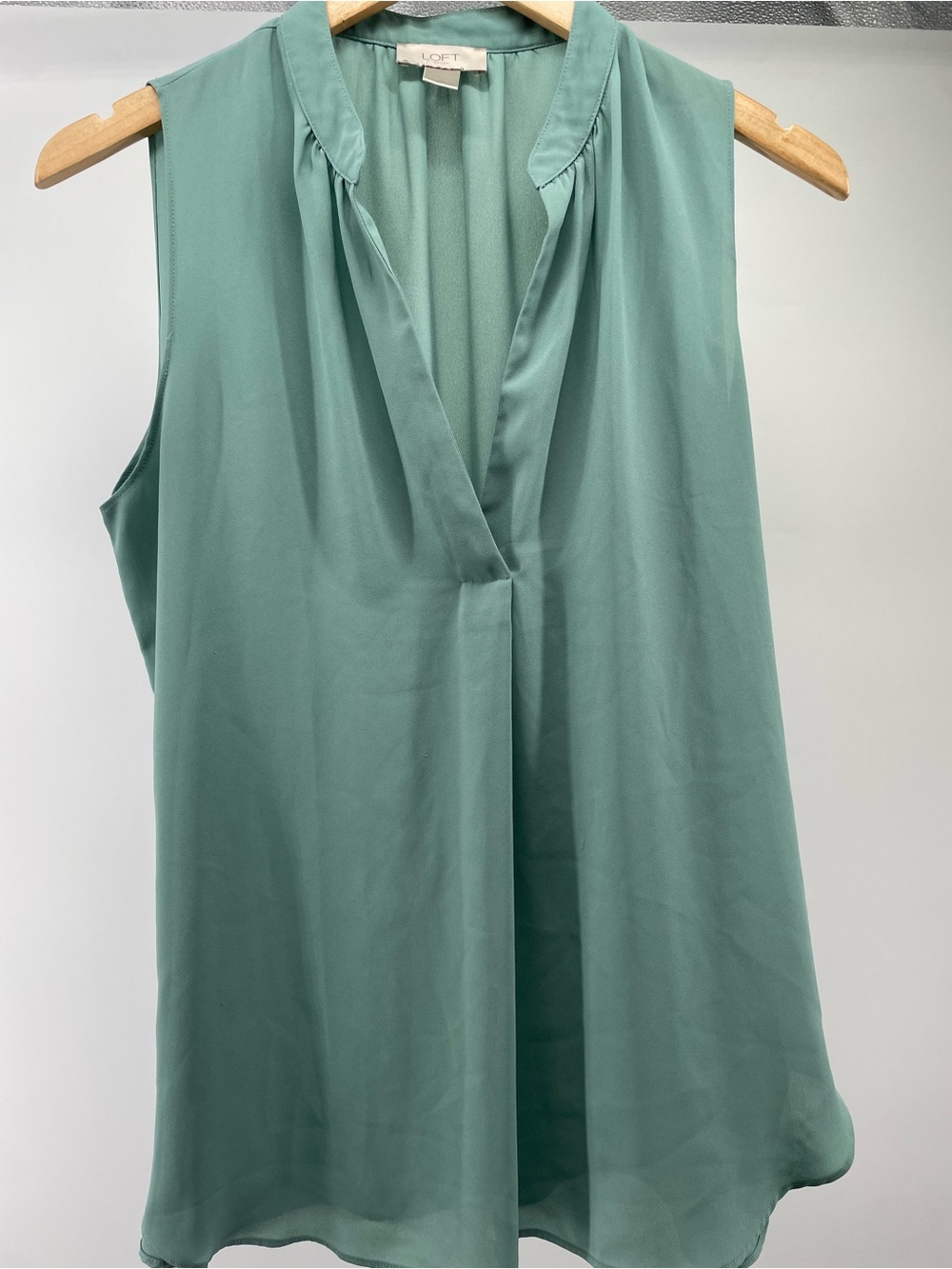 LOFT Sleeveless V-Neck Tank Top